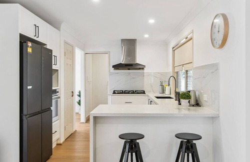 Parkinson Maison | Spacious Family Retreat in Peaceful Parkinson
