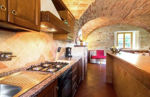 Arezzo Maison | Spacious farmhouse with pool