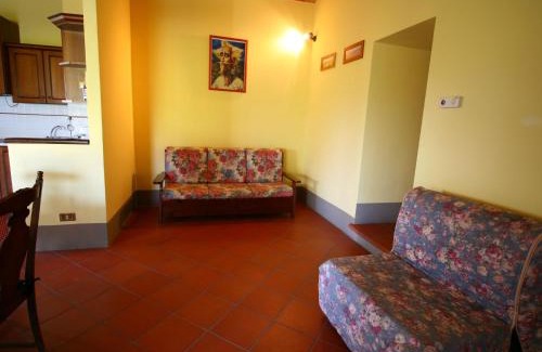 Gallina Appartement | Spacious Farmhouse in Pienza with Swimming Pool