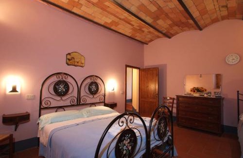 Gallina Appartement | Spacious Farmhouse in Pienza with Swimming Pool