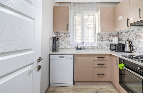 Osmangazi Appartement | Spacious Flat Near Bursa Grand Mosque in Osmangazi