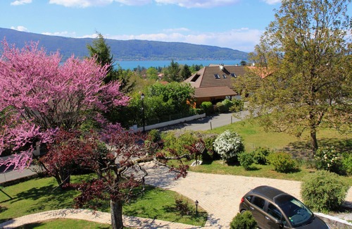 Menthon-Saint-Bernard Maison | Spacieuse Villa sur le Lac d'Annecy - Charmante en été ou en hiver