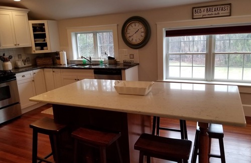 Andover Maison | Spacieux et gracieux 3 chambres, 2 salles de bain complètes Ranch vie dans un emplacement central!