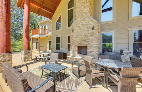 Celina Maison | Spacious Group Getaway Near Cumberland River!