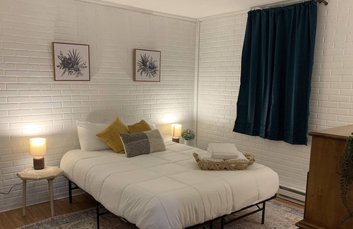 Hamilton Maison | Spacious Guest Suite 12 minutes from Nauvoo, IL.