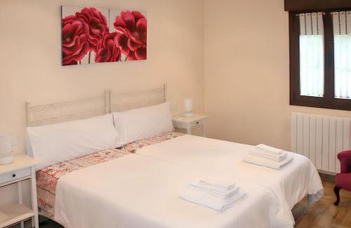 Puente-Arenas Maison | Spacious House in Merindad de Valdivielso