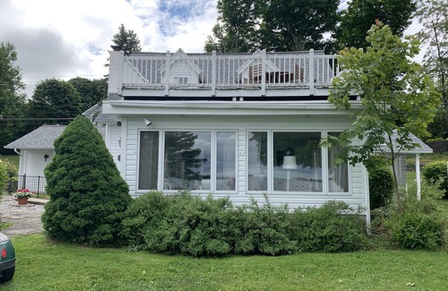 Limerick Maison | Spacieux Henderson Harbour Lakefront; Quai privé de 90 "; pêche Premier