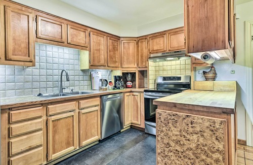 Hillsboro Maison | Spacious Hillsboro Home ~ 18 Mi to Portland!