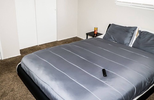 Florissant Maison | Spacious hm