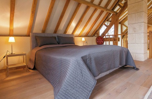 Auriac Maison | Spacious holiday home with heated pool