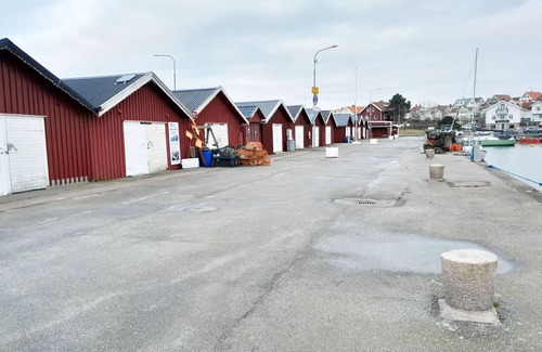 Hono Appartement | Spacious holiday apartment on picturesque Hönö | SE08073