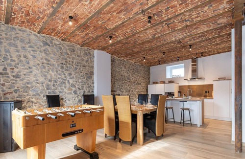 Doische Maison | Spacious holiday home in Doische with private pool