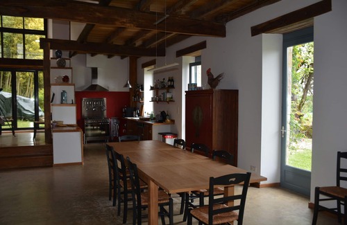 Altillac Maison | Spacieuse maison de vacances avec piscine à proximité de Beaulieu sur Dordogne