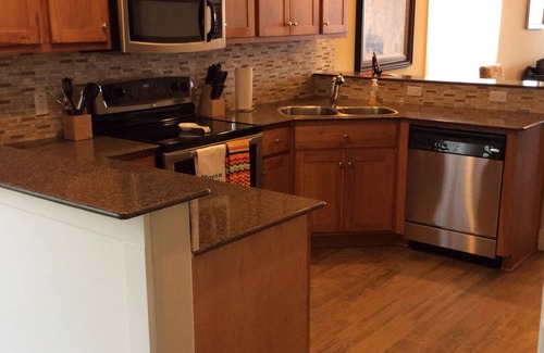 Jonestown Villa | Villa surplombant le magnifique lac Travis au Hollows Resort!