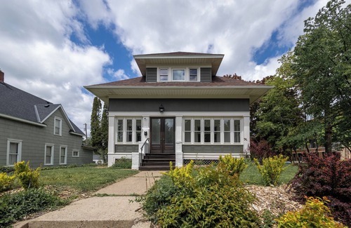 Payne - Phalen Maison | Spacious Home 6 Minutes from Downtown St. Paul