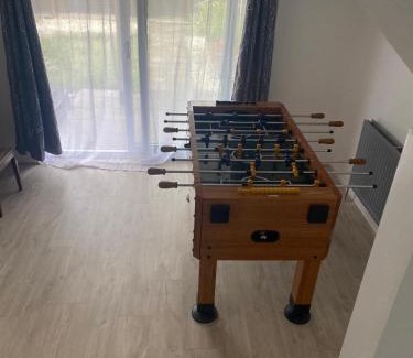 Harlow Maison | Spacious Home in Harlow Free Parking