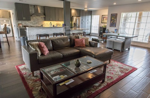 South Lamar Maison | Maison spacieuse au coeur d'Austin grande cour arrière et piscine privée
