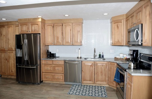 Sandy Maison | Spacious Ski Retreat near slopes, Expo Center, and RSL stadium