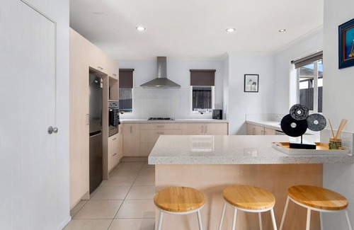 Tauranga Maison | Spacious home on landing drive