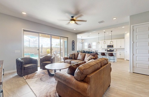 Pasqualetti Mountain Ranch Maison | Spacious home-w/ a pool, hot tub & game room & close to attractions