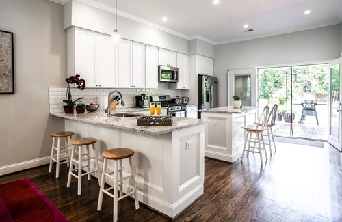 Northeast Lit Et Petit-Déjeuner | Maison spacieuse avec 5000 pieds carrés près du centre-ville DC et du métro