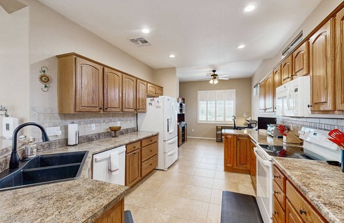 Rancho Vistoso Maison | Spacious home with access to shared pool/hot tub, sport courts, game room, & gym