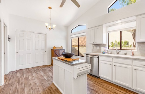 Oro Valley Maison | Spacious home with mountain views, grill, central air-conditioning, & free WiFi