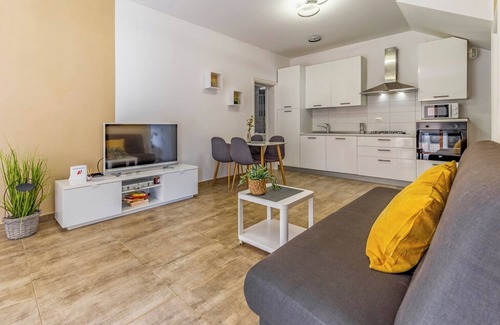 Barbariga Maison | Spacious home with swimming pool and gym