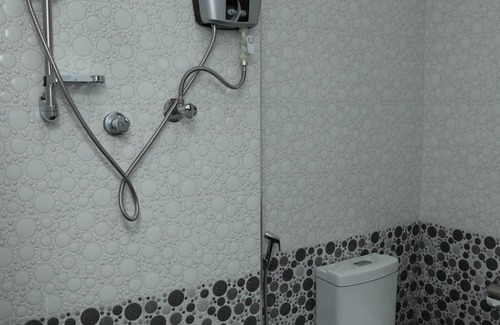 Matara Hôtel | Spacious hotel in welcoming Matara with WiFi, AC
