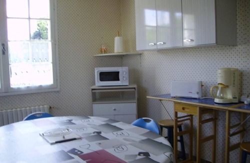 L'Eguille Maison | SPACIOUS HOUSE, 100 M², 6 pers, QUIET, BEACHES : 10 min from ROYAN ! WIFI.