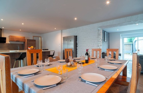 Rosporden Maison | Maison spacieuse à 20 min de la mer espace extérieur & proche GR34 pour famille
