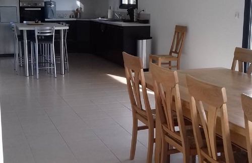 Longueil Cottage | maison spacieuse 5 chambres,au calme , tout confort à - de 3 km de la plage l