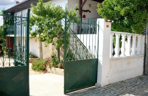 Macedo de Cavaleiros Maison | Spacious house in Bragança - shared garden - 120 m²