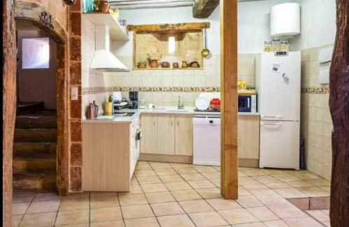 Llano de Bureba Maison | Spacious House in Llano de Bureba with Fireplace & Mountain View