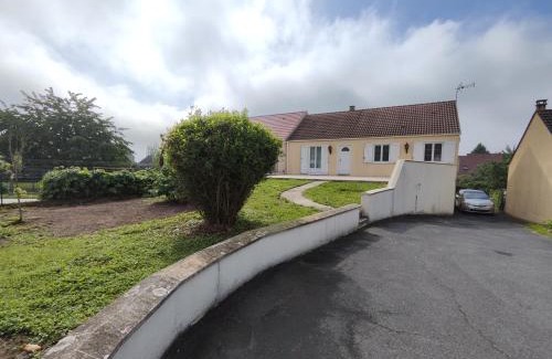 Monthyon Maison | Spacious house near Disneyland