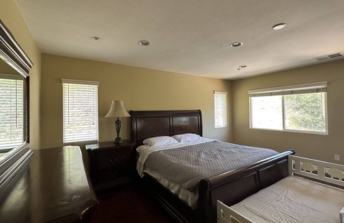 Spring Valley Maison | Spacious house with mountain view