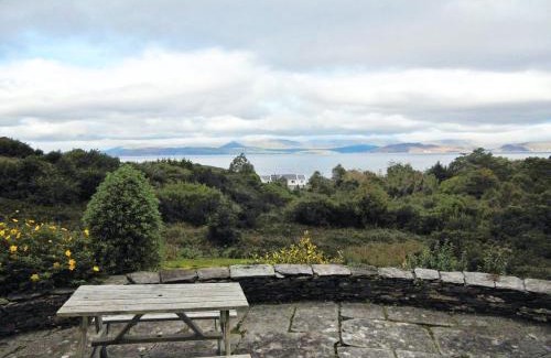 Kells Maison | Spacious house with sea and mountain views, Co. Kerry