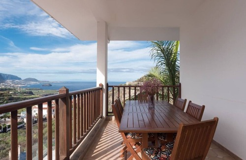 La Mancha Appartement | Vue mer et Teide, terrasses, wifi, concierge dans villa [apt D]