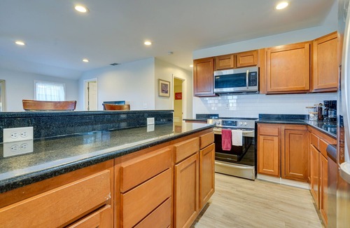 Jackson Maison | Spacious & Inviting Jackson Getaway w/ Fireplace!