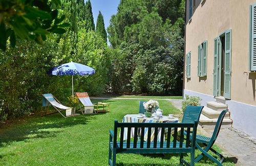Pescia Romana Appartement | Spacieux appartement italien w / grande piscine et près de la plage