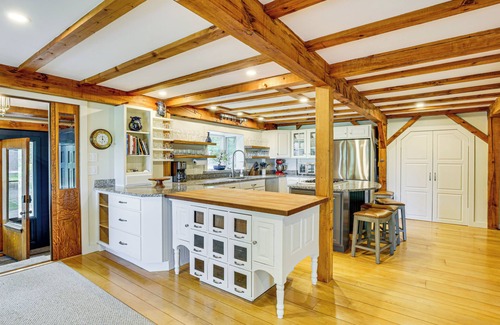 Kennebunkport Maison | Maison spacieuse avec vue - 2 Mi. à Goose Rocks Beach!