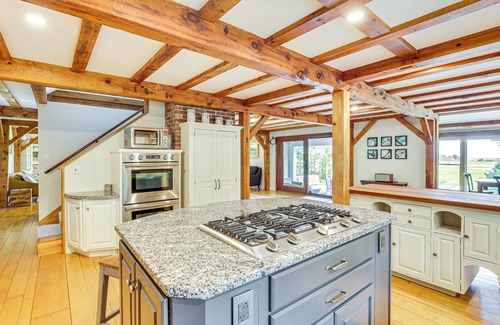 Kennebunkport Maison | Maison spacieuse avec vue - 2 Mi. à Goose Rocks Beach!