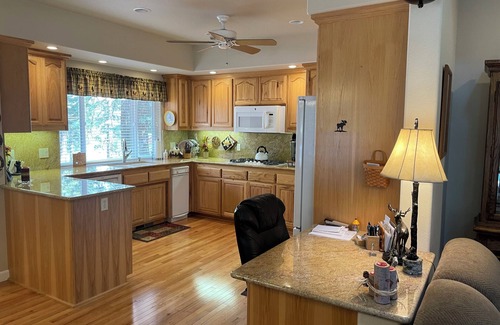 Lake Almanor West Cabine | Spacious Lake Almanor West Getaway - Enjoy Everything the Lake Has to Offer