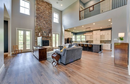 Prien Maison | Spacious Lake Charles Craftsman - Pet Friendly!