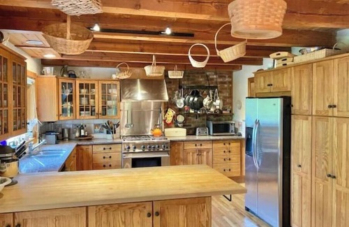 Wolfeboro Maison | Spacious lake retreat on 17 acres