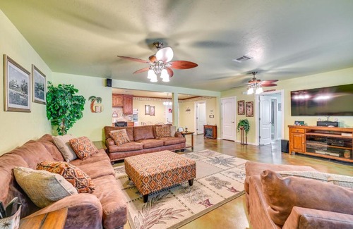 Kingston Maison | Spacious Lake Texoma Vacation Rental with Game Room!