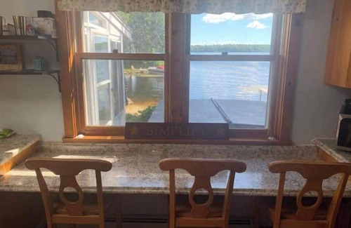 Farmington Maison | Spacious lakefront home with 5 bedrooms & hot tub!
