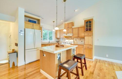 Chetek Maison | Spacious Lakefront New Auburn Home with Sunroom