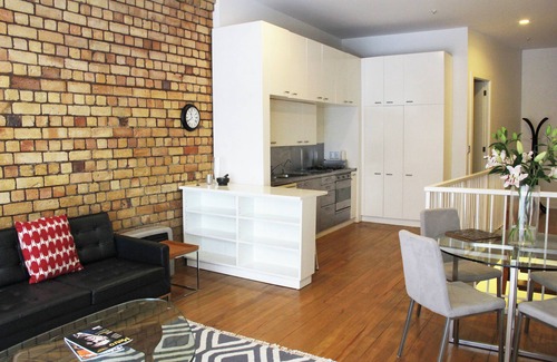 Auckland Central Business District Appartement | Spacious Light-filled Central Character Apt - so close to Britomart and the Uni!