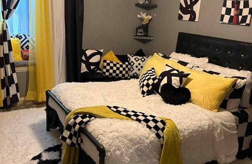 Bakilid Cabine | Spacious lodge in terrific Mandaue City with AC, WiFi